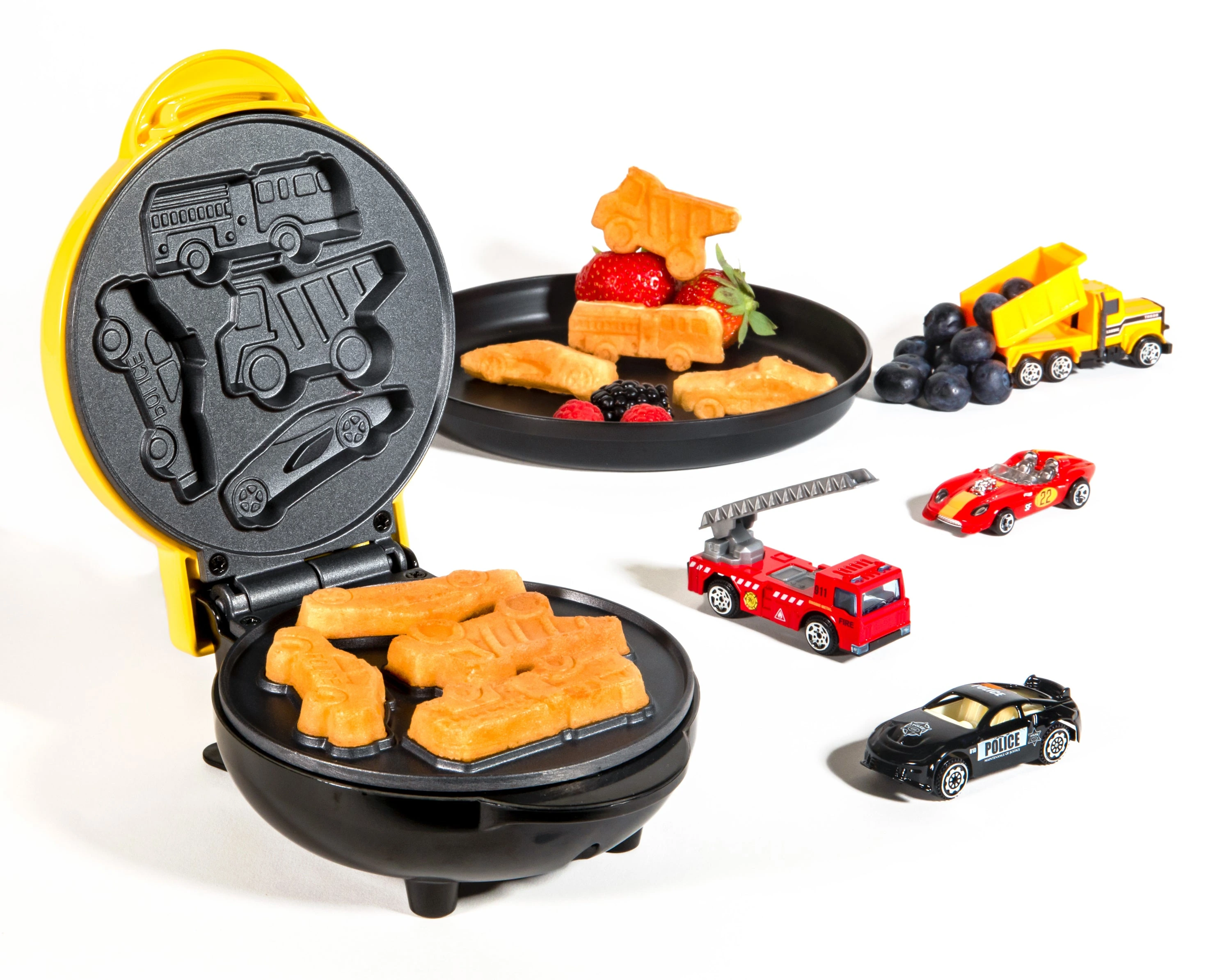 Exact NMWFTKSCRS5YW manufacturer product photograph showing its installed 4 vehicles positions. Food and decorative props illustrate serving; only the appliance is assessed.